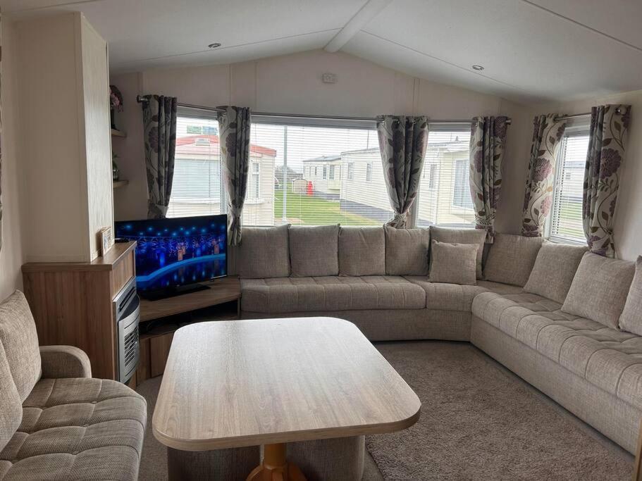 Red Lion Caravan Park, Arbroath Exteriör bild